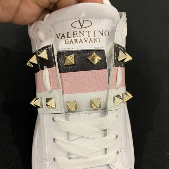 Valentino Garavani Shoes - 🔥Valentino🔥 Garavani Sneakers